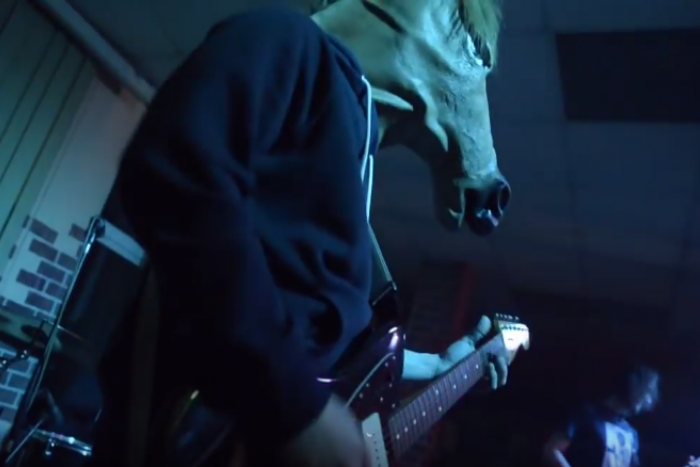 Ilustračný obrázok k článku Humenčania založili originálnu kapelu: Hrajú hardcore vo východniarčine!