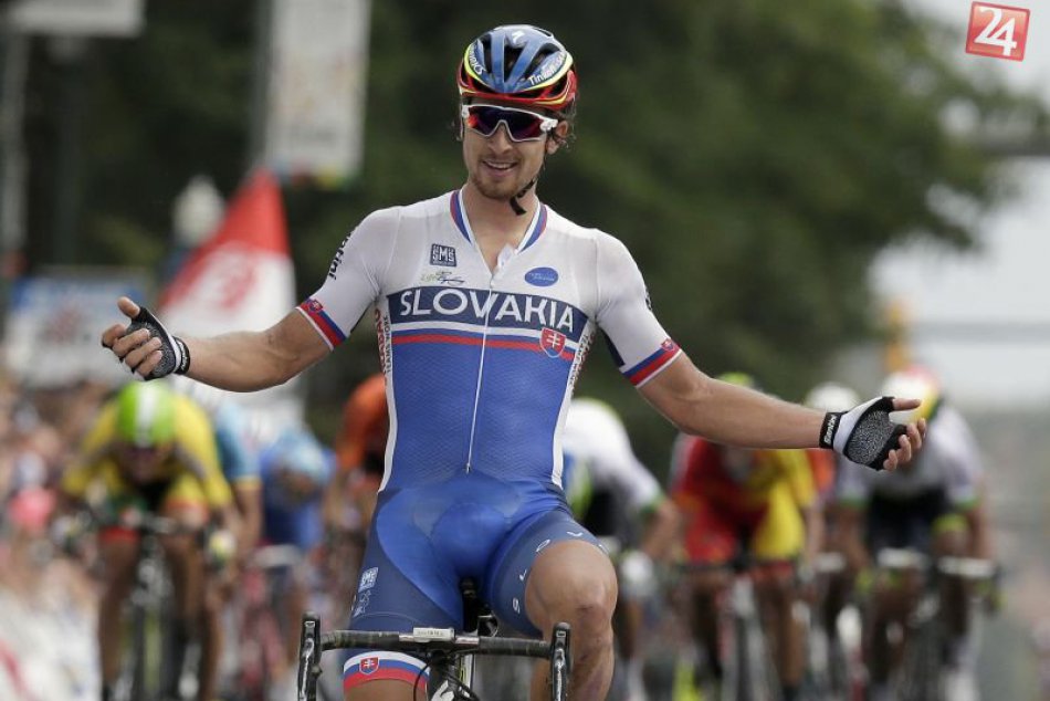 Ilustračný obrázok k článku FOTO: Sagan prilákal do Lučenca stovky detí. Veľké zápolenie v parku aj s atrakciami