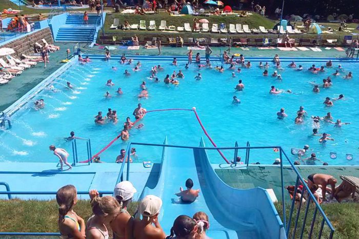 Ilustračný obrázok k článku Ožíva aj kremnická Katarína: Časy vstupov, cenník, večerné kúpanie