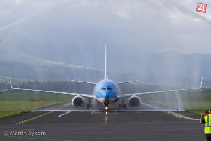 Ilustračný obrázok k článku Podtatranci privítali Izraelcov: Nová linka prešla vodnou bránou