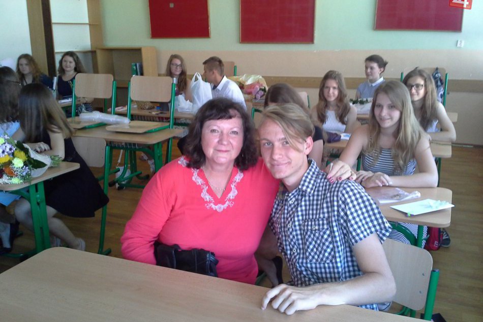 Ilustračný obrázok k článku Jedna etapa je na konci, začína nová: Rozlúčka hlohovských deviatakov na fotkách