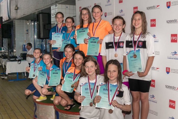 Ilustračný obrázok k článku FOTO: Bystrickí plavci zažili medailové hody. Pod Urpínom aj dva majstrovské tituly