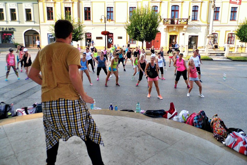 Ilustračný obrázok k článku Kultúrne leto otvorili v srdci mesta: Okrem príhovorov aj zumba, FOTO