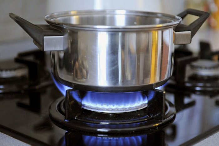 Ilustračný obrázok k článku MOJA PEŇAŽENKA: Od pondelka platíme za plyn menej. Ako sa zmenia ceny?