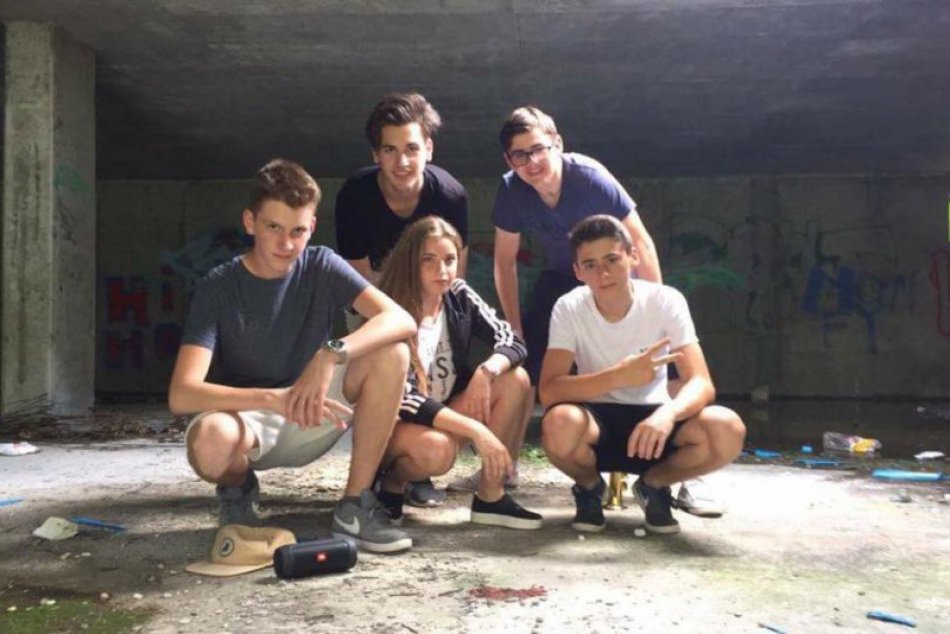 Ilustračný obrázok k článku VIDEO: Originálna rozlúčka so školu vo Zvolene. Deviataci prekvapili rapovým klipom