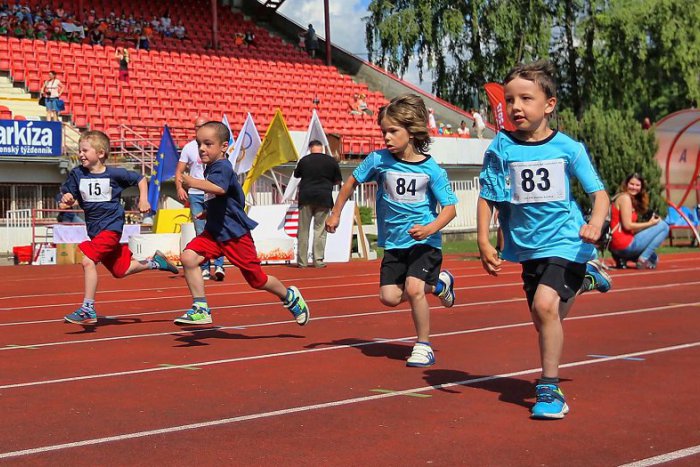 Ilustračný obrázok k článku Šport zlepšuje známky v škole viac ako doučovanie