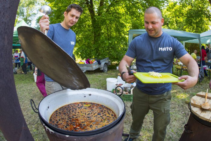 Ilustračný obrázok k článku Bruchá Bystričanov zasýti lahôdka. Fizolňový deň prinesie ľudovky aj súťaže