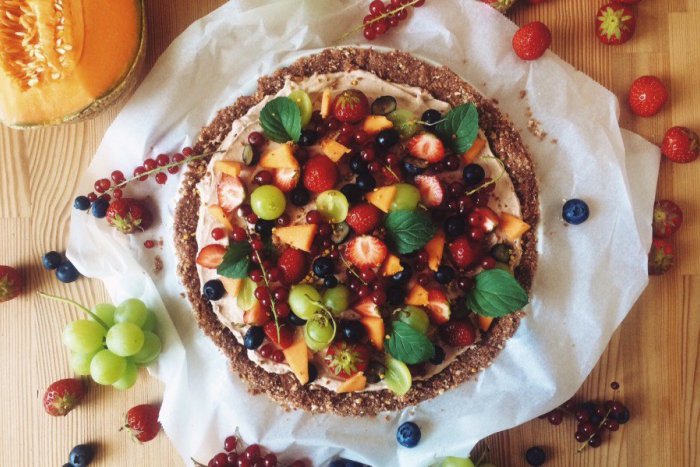 Ilustračný obrázok k článku Redakcia radí: Ovocná pizza bez pečenia poteší každú návštevu