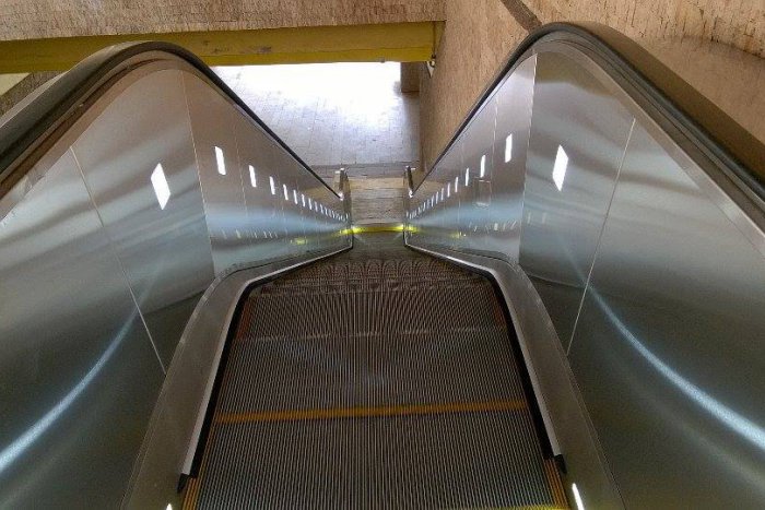Ilustračný obrázok k článku Mesto upravilo dobu prevádzky eskalátorov. Bude to však stačiť?