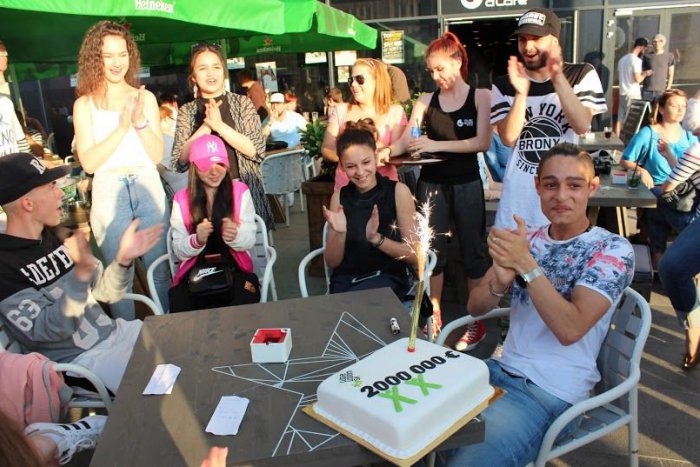 Ilustračný obrázok k článku Tancujúci bezdomovec: Pri trnavských hradbách sa oslavovalo