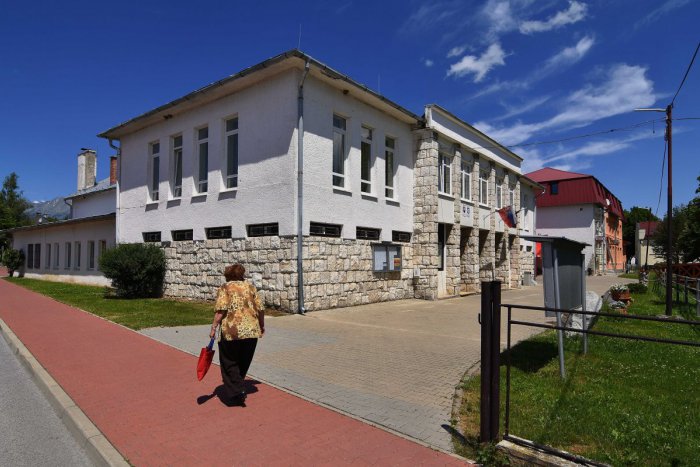 Ilustračný obrázok k článku Starosti teplického starostu: Škola a pozemky