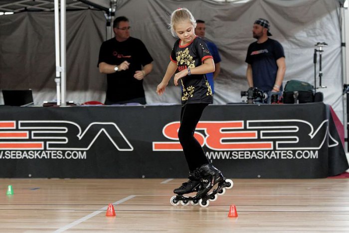 Ilustračný obrázok k článku KURIOZITA DŇA: Dievča, ktorému nikto neverí, že sa nenarodilo s korčuľami na nohách