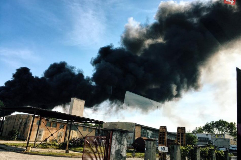 Ilustračný obrázok k článku Veľký požiar v susednom meste: FOTO priamo z miesta!