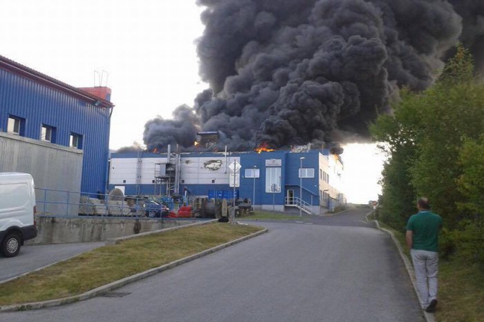 Ilustračný obrázok k článku Hasiči úspešne zlikvidovali požiar vo Zvolene: Škoda sa vyšplhala na závratnú sumu!