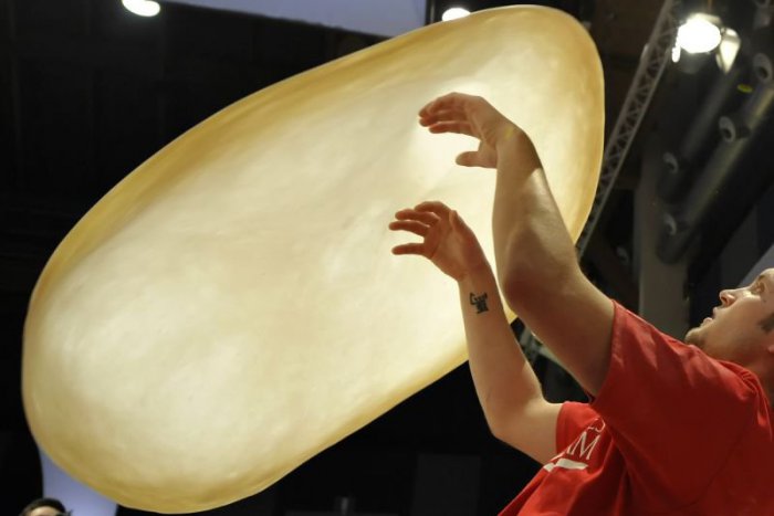 Ilustračný obrázok k článku Z KAŽDÉHO KÚTA: Laboratóriá vedcov pripomínajú pizzeriu, deti ovládla televízia
