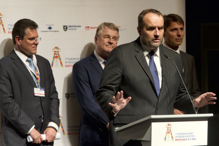 Ilustračný obrázok k článku Bratislavský samosprávny kraj je v čerpaní eurofondov čistý