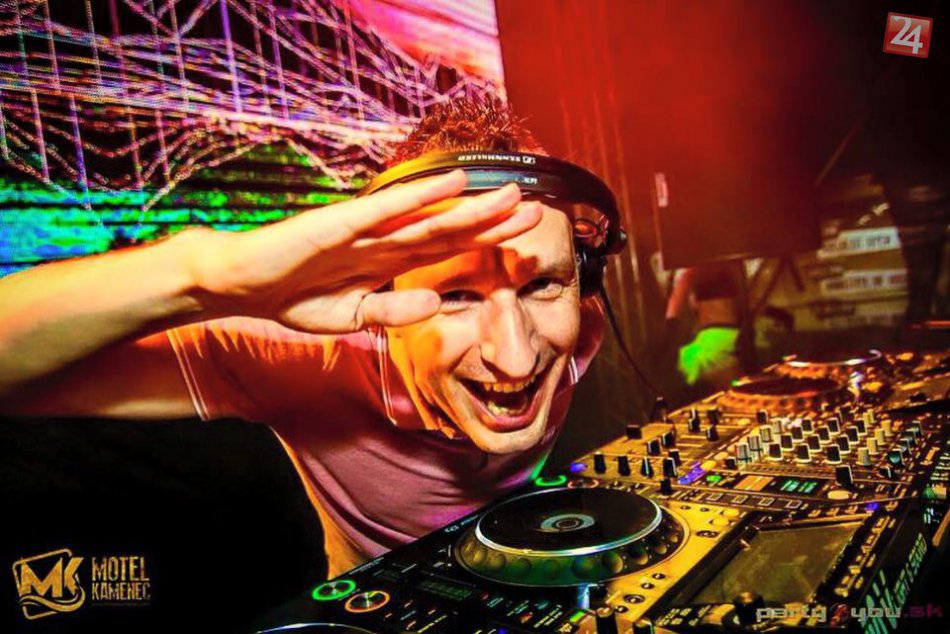Ilustračný obrázok k článku DJ Robin (34) z Michaloviec to prezradil: Song, aký nesmel chýbať na žiadnej svadbe v Michalovciach