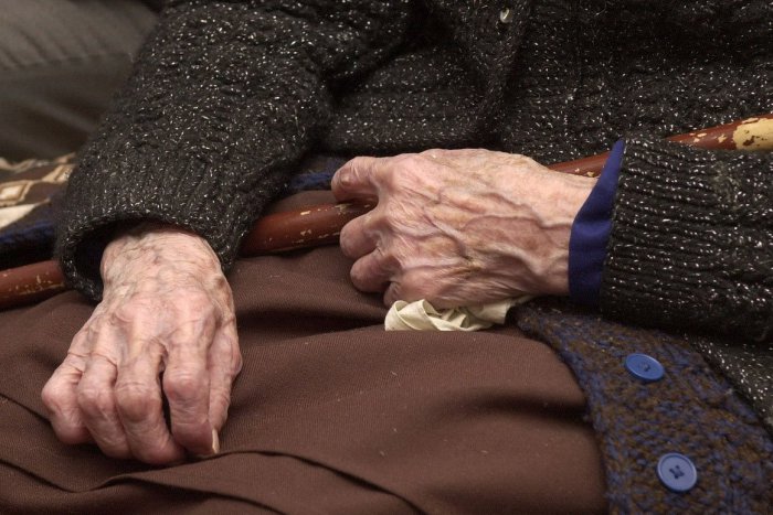 Ilustračný obrázok k článku Na dôchodkyňu (73) z okolia použili ošúchaný trik: Sledujte ale vymámenú sumu!