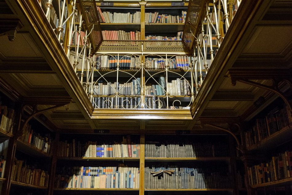 Ilustračný obrázok k článku Objavte poklad Nitrianskeho hradu: Historická knižnica sa otvorí verejnosti