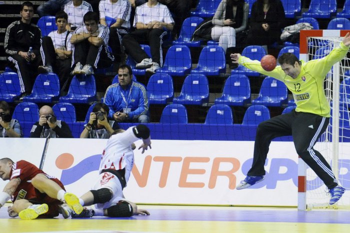 Ilustračný obrázok k článku O úspech sa pričinili aj Novozámčania: Mladí Slováci majú za sebou letný vrchol