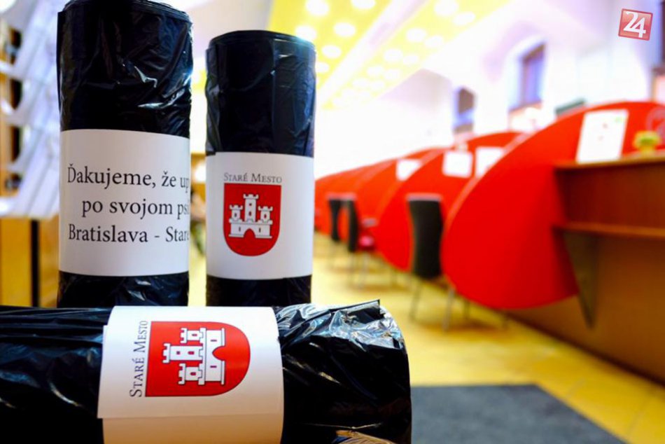 Ilustračný obrázok k článku Aj tento rok dostanú poctiví psičkári vrecká na psie exkrementy zdarma