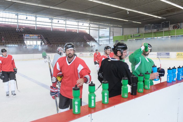 Ilustračný obrázok k článku Zámčania odštartovali tento týždeň prípravu na ľade: Čo hovorí na mužstvo tréner?