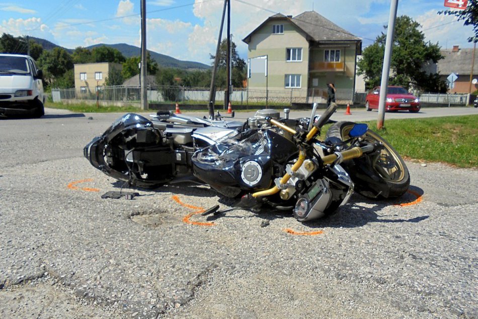 Ilustračný obrázok k článku Tragická nehoda motorkára (†34) slovami polície: Čo sa vlastne stalo pod hradom?