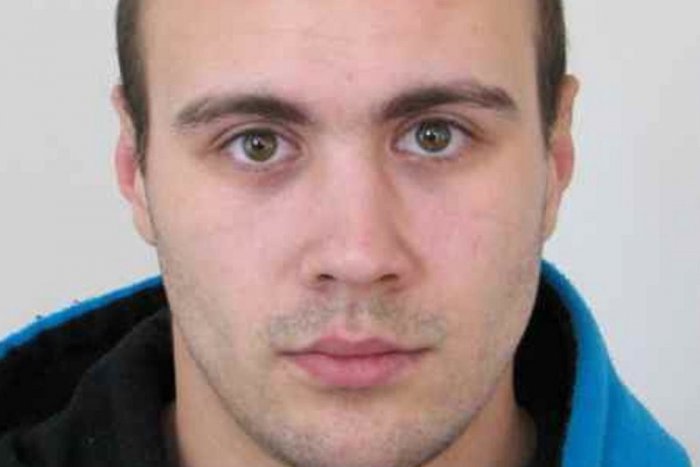 Ilustračný obrázok k článku Mladého stopára, ktorý prepadol matku s dieťaťom, zadržali v Šoporni