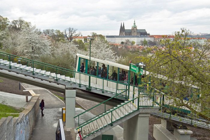 Ilustračný obrázok k článku RANNÁ ŠTVORKA: Sledujte počasie, lebo aký bude dnešok, také budú Vianoce