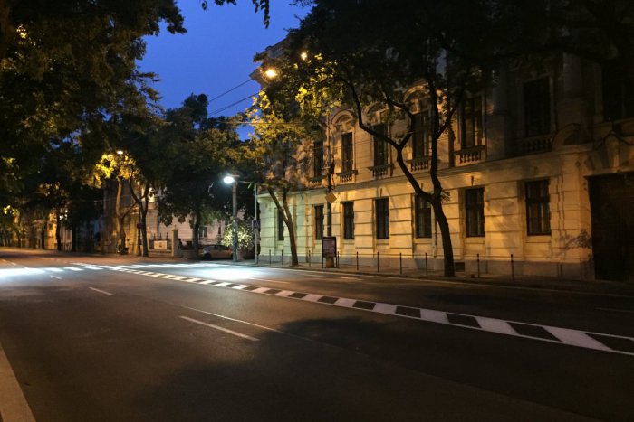 Ilustračný obrázok k článku Prejdite sa po desiatich novoosvetlených priechodoch pre chodcov