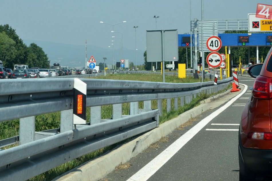 Ilustračný obrázok k článku Čo robiť pri nehode v zahraničí? Odborníčka RADÍ ako postupovať krok za krokom