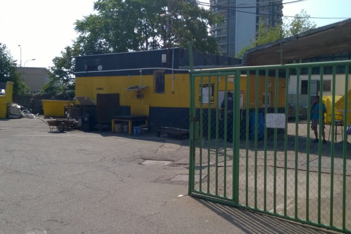 Ilustračný obrázok k článku Torzo 90-ročnej benzínky ešte stále stojí