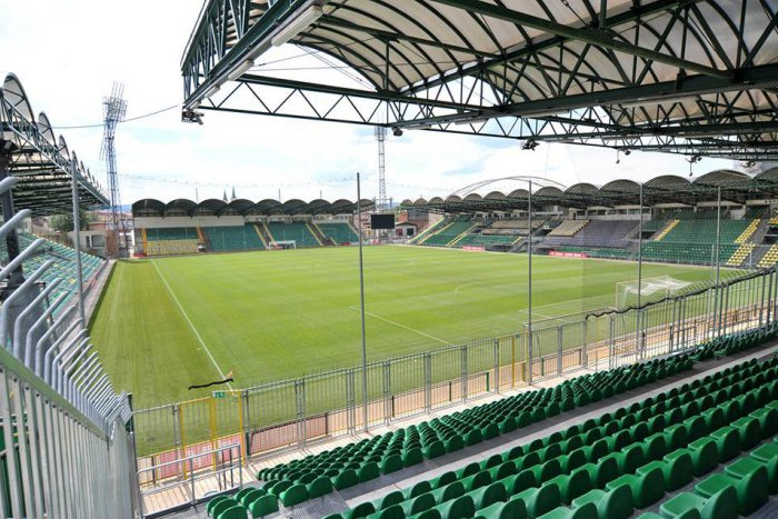 Ilustračný obrázok k článku Veľké futbalové meranie síl pod Dubňom. Žilinský umelý trávnik výhodou pre Trenčín