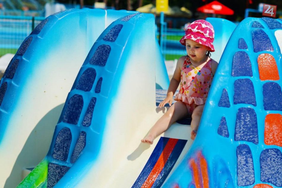 Ilustračný obrázok k článku Kúpanie, fit programy aj detské animácie: Leto v obľúbenom Holidayparku Kováčová je plné noviniek!