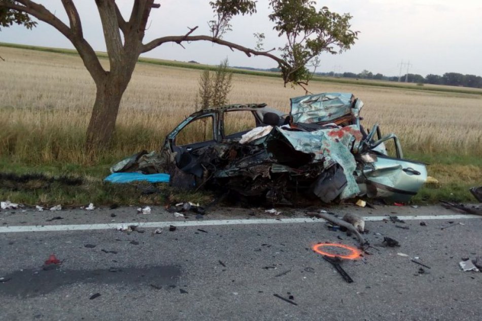 Ilustračný obrázok k článku Tragédia, pri ktorej vyhasli životy mladej rodiny: Polícia hľadá svedkov nehody!