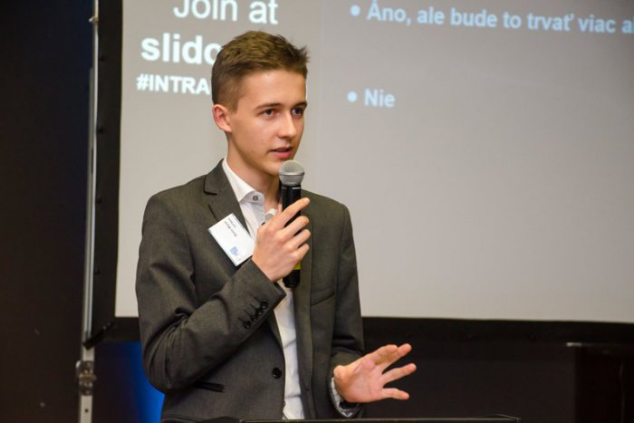 Ilustračný obrázok k článku ROZHOVOR s mladým Popradčanom Martinom (20): Kráčať za svojimi snami sa oplatí!