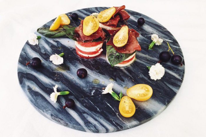 Ilustračný obrázok k článku Redakcia radí: Melónové vežičky so syrom a bazalkou vás dostanú