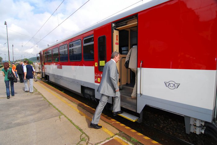 Ilustračný obrázok k článku Súťaž na rýchliky medzi Bystricou a Bratislavou: Ministerstvo prehodnocuje jej nastavenie