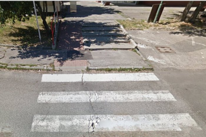 Ilustračný obrázok k článku Karlova Ves odstraňuje z ulíc bariéry