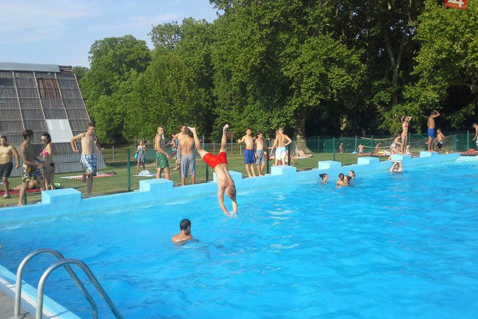 Ilustračný obrázok k článku Zaujímavosť z hlohoveckého kúpaliska: Čakali by ste to vôbec?