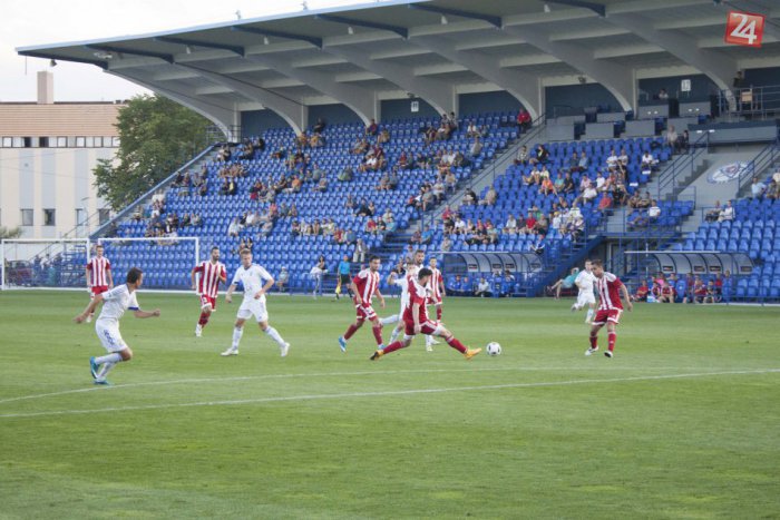 Ilustračný obrázok k článku FK Poprad zverejnil ceny lístkov: Druholigista verí v dobrú návštevnosť