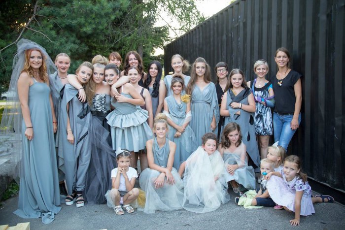 Ilustračný obrázok k článku V Považskej pracovali na búrke: Vznikol úžasný módny výsledok, VIDEO