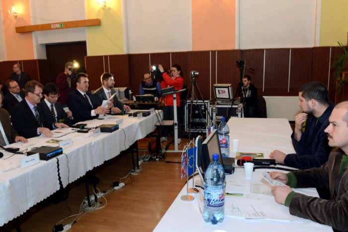 Ilustračný obrázok k článku Prvý kandidát na predsedu kraja: Na miesto Kotlebu si trúfa bystrický poslanec