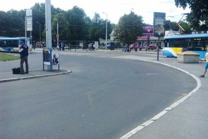 Ilustračný obrázok k článku Cestujúci s úžasom hľadia na hodiny na stanici: Niečo nie je v poriadku...