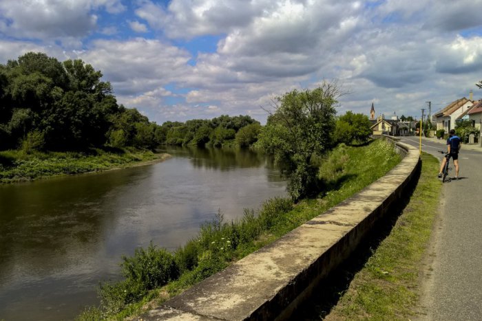 Ilustračný obrázok k článku Tip na výlet: Vyrazte na nenáročný cyklovýlet popri Morave