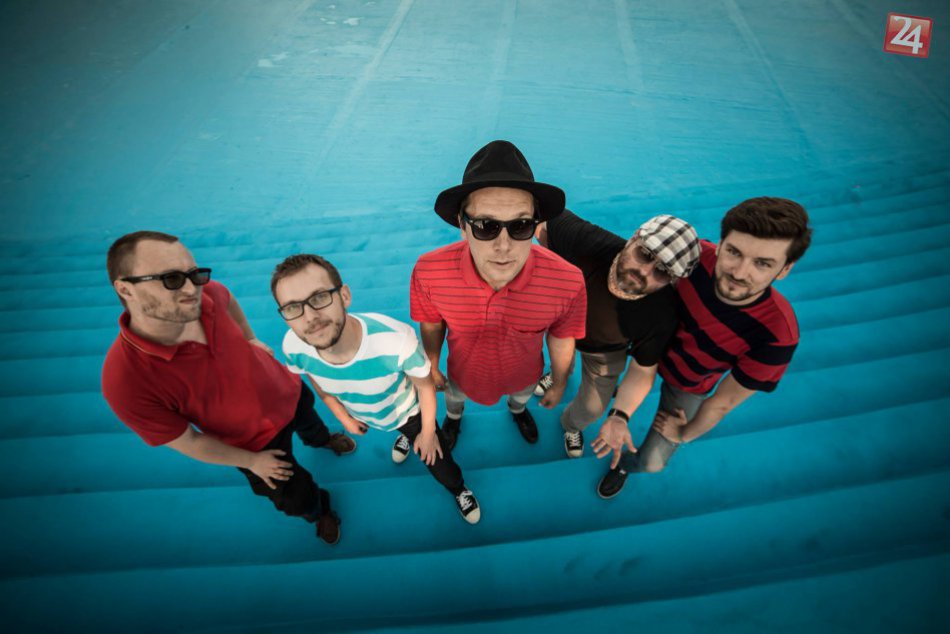 Ilustračný obrázok k článku Štofo z kapely Hudba z Marsu: Svetom sa šíri stále viac depka, to je pre nás výzva