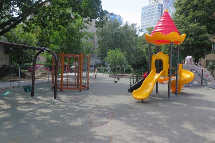 Ilustračný obrázok k článku Práce na detskom ihrisku Páričkova finišujú