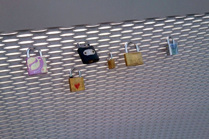 Ilustračný obrázok k článku Páči sa vám zámkovanie na Starom moste?