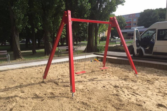 Ilustračný obrázok k článku Zmiznuté hojdačky sú konečne späť