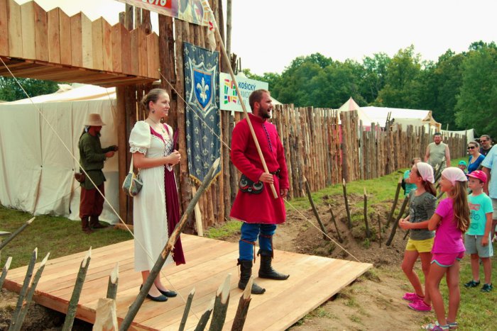 Ilustračný obrázok k článku Hradné hry už začali: Pozrite si prvé FOTO